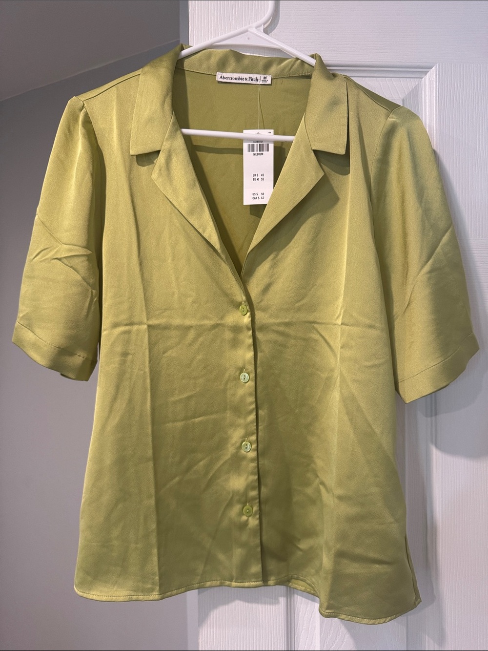 Abercrombie & Fitch Button-Up Short-Sleeved Satin Shirt